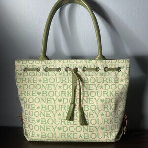 Dooney & Bourke IT Logo Drawstring Tote – Green – Authentic
